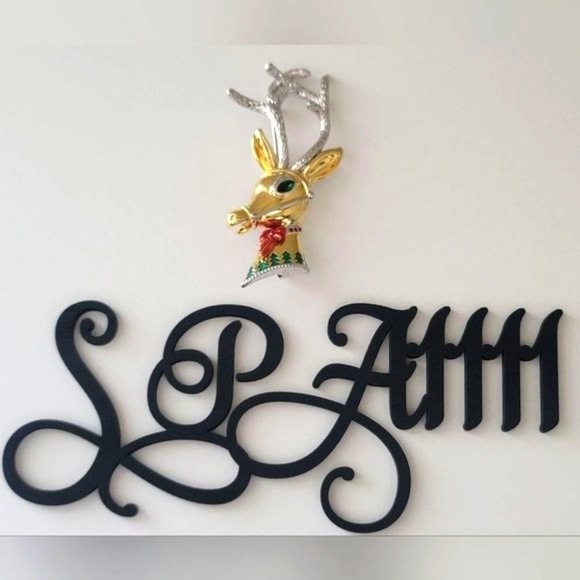 Butler Christmas Reindeer 2005 Brooch Goldtone Silvertone Collector Pin #1161 - Picture 2 of 9